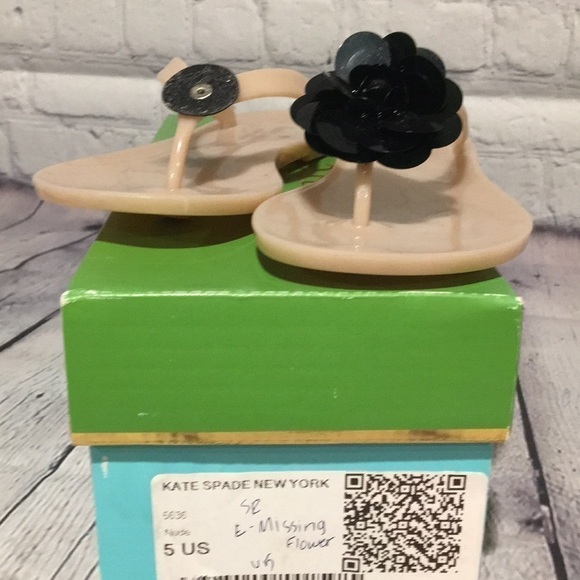 Kate SpadeDYI nude flip-flops w/box missing flower - Picture 3 of 5